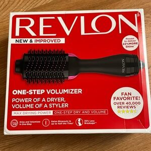 REVLON One-Step Volumizer Hair Dryer and Styler